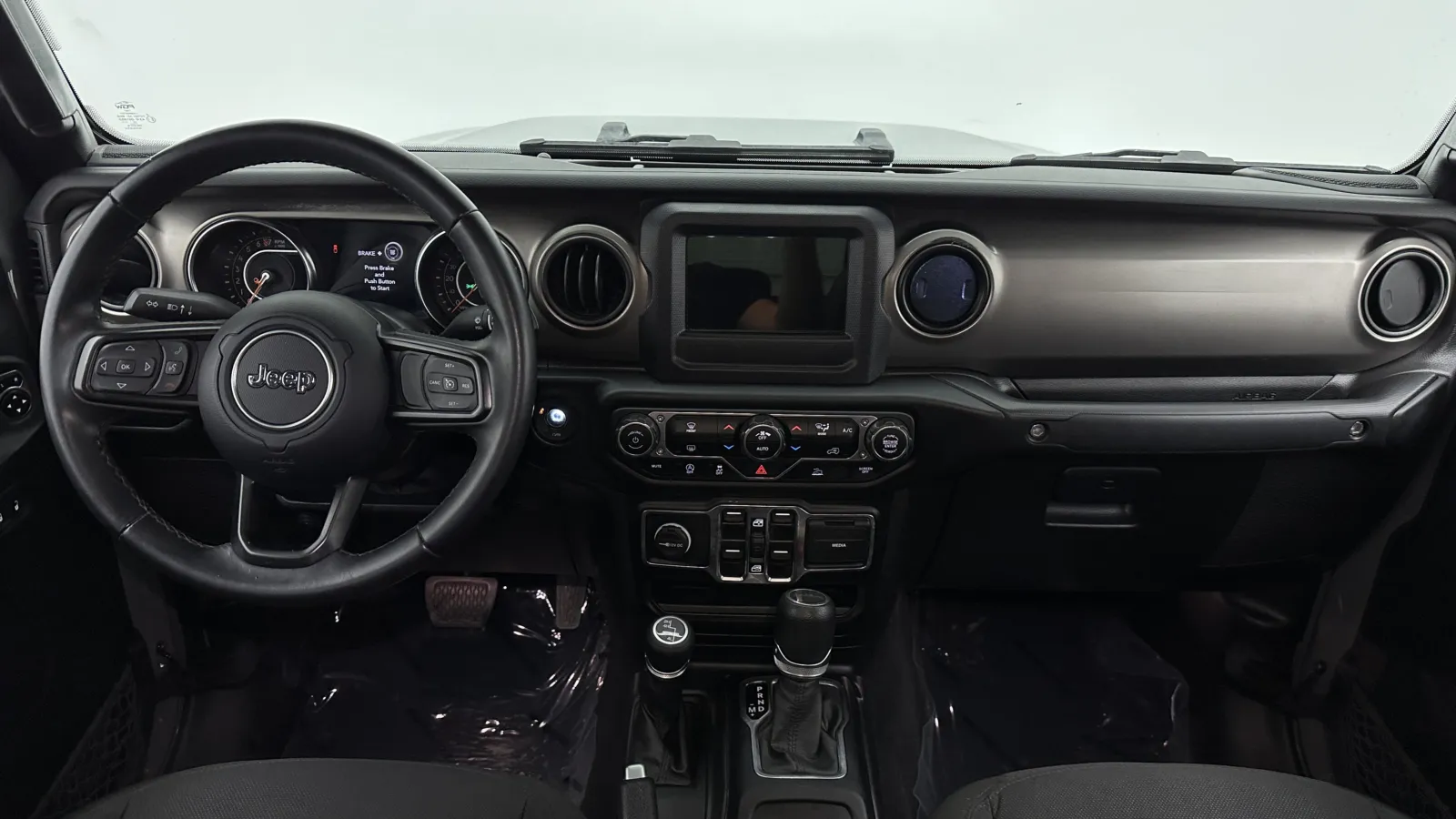 Jeep Gladiator photo 26
