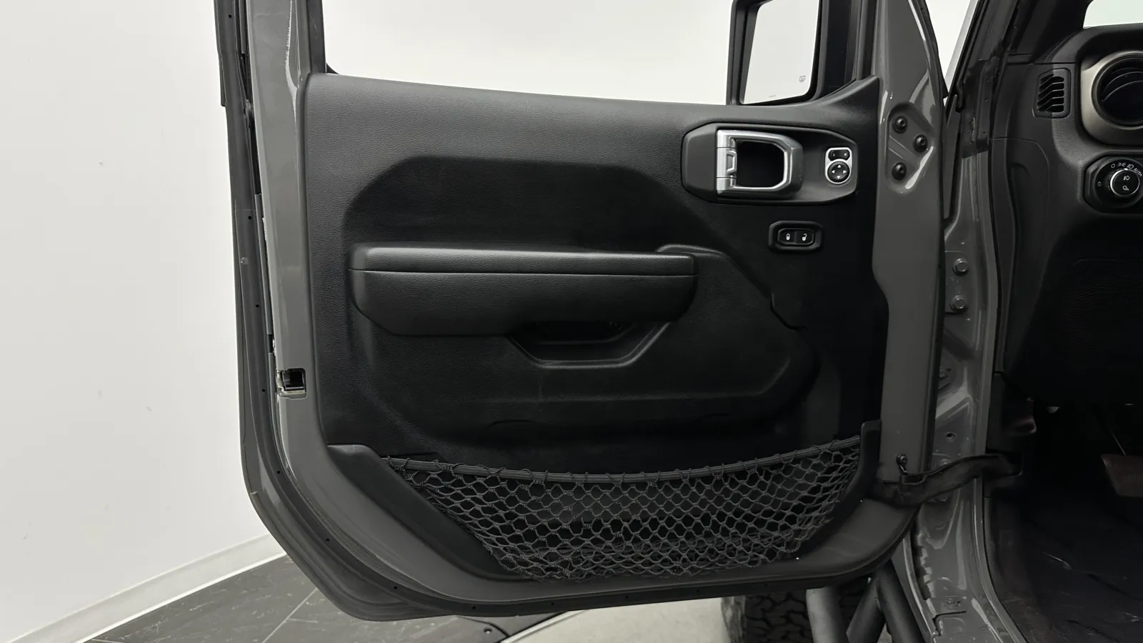Jeep Gladiator photo 12