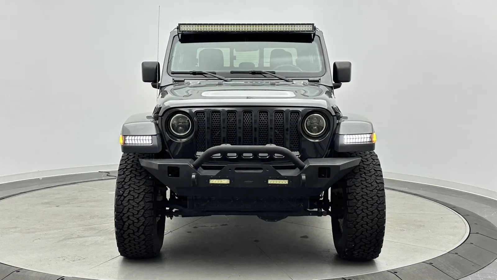 Jeep Gladiator photo 2