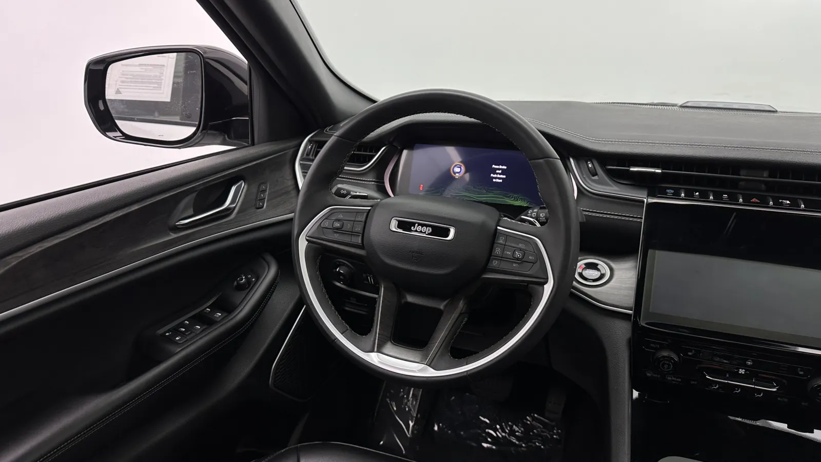 Jeep Grand Cherokee photo 29