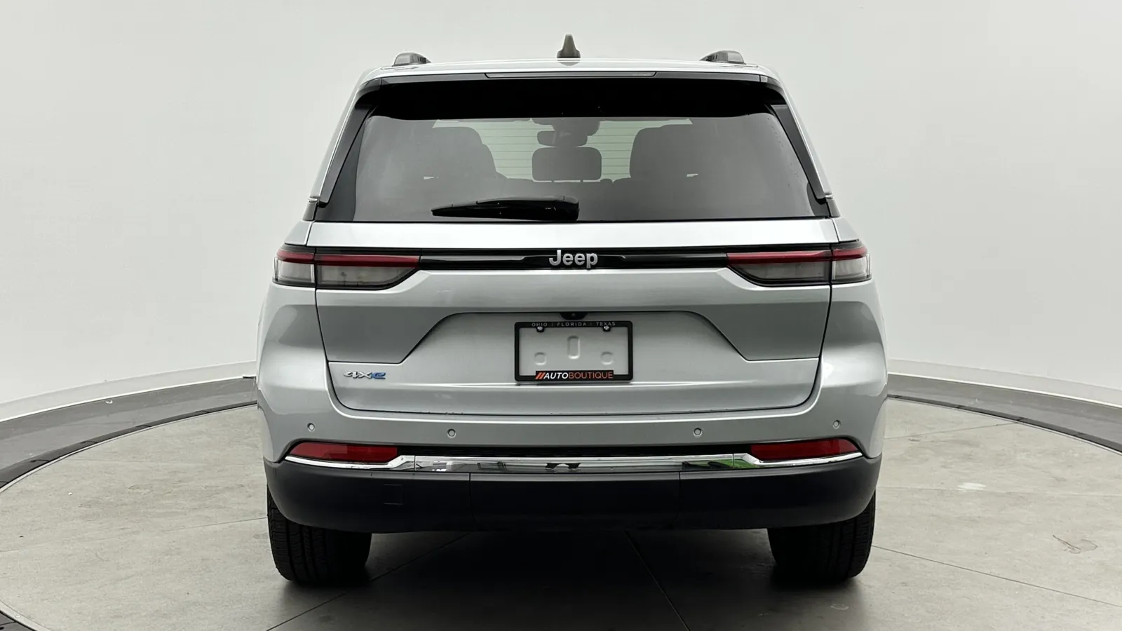 Jeep Grand Cherokee photo 7