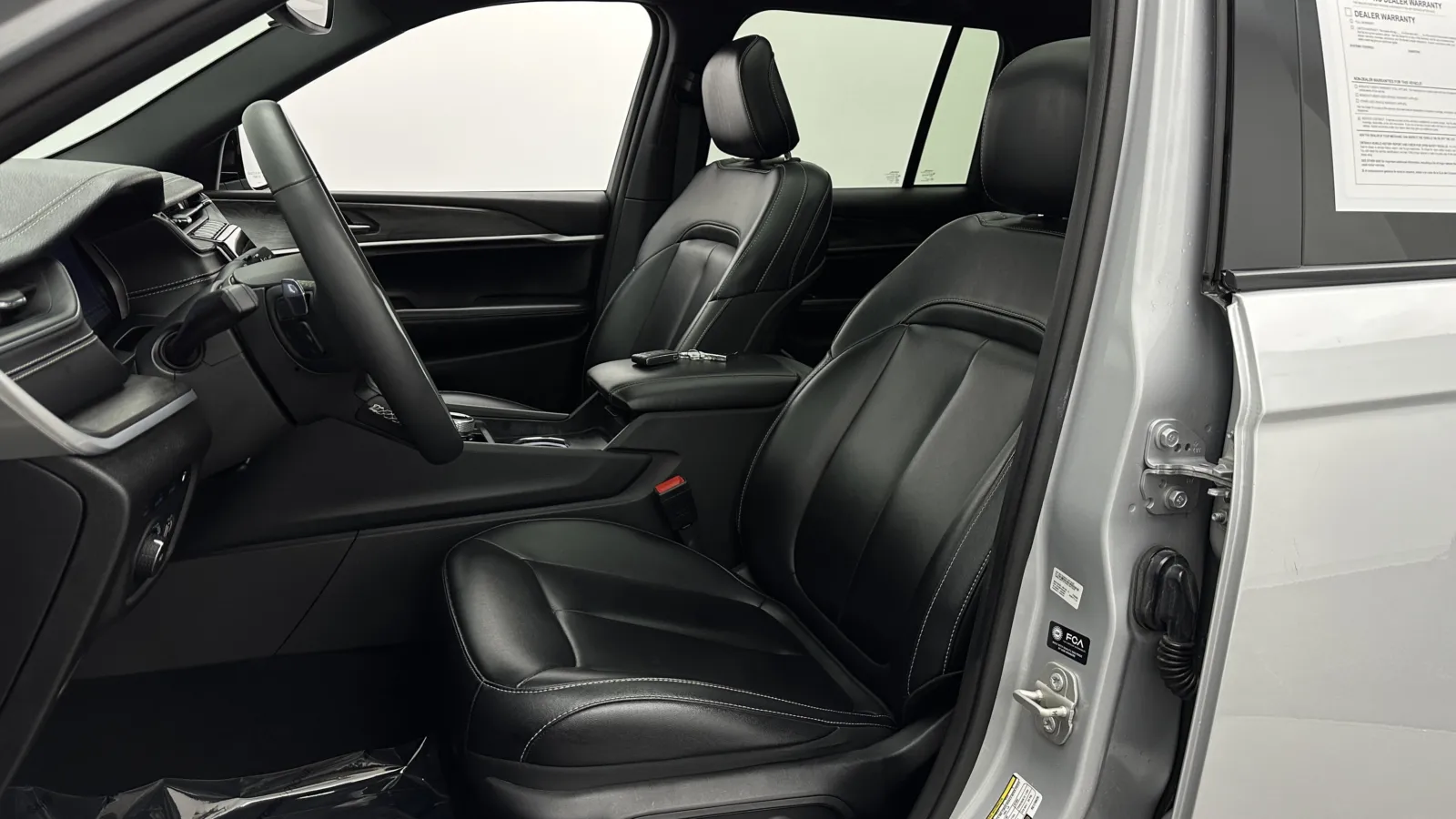 Jeep Grand Cherokee photo 17