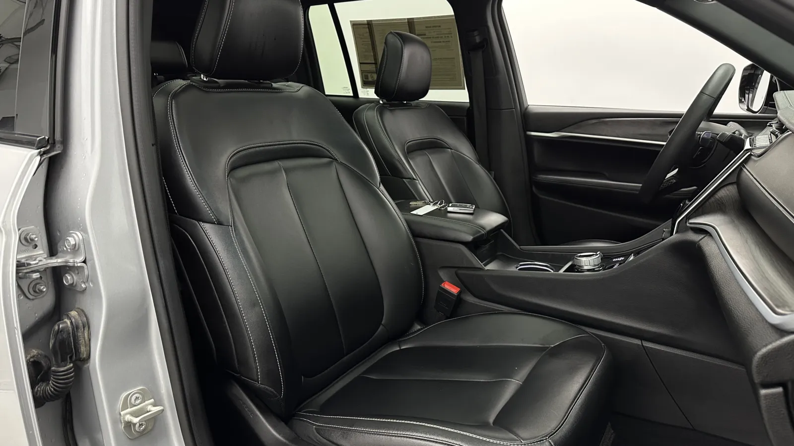 Jeep Grand Cherokee photo 40