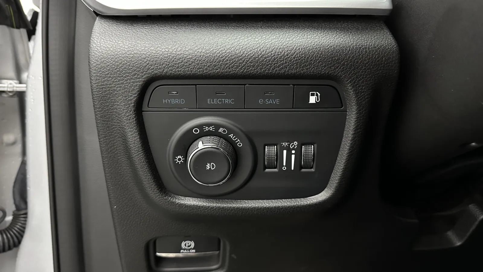 Jeep Grand Cherokee photo 18