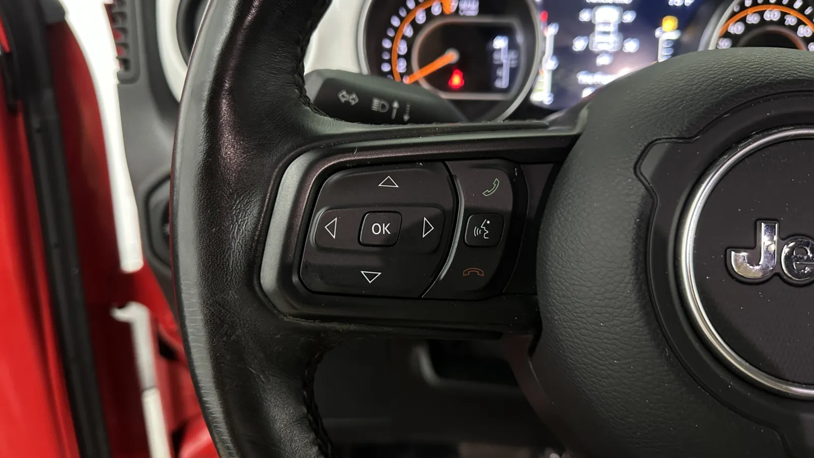 Jeep Wrangler photo 18