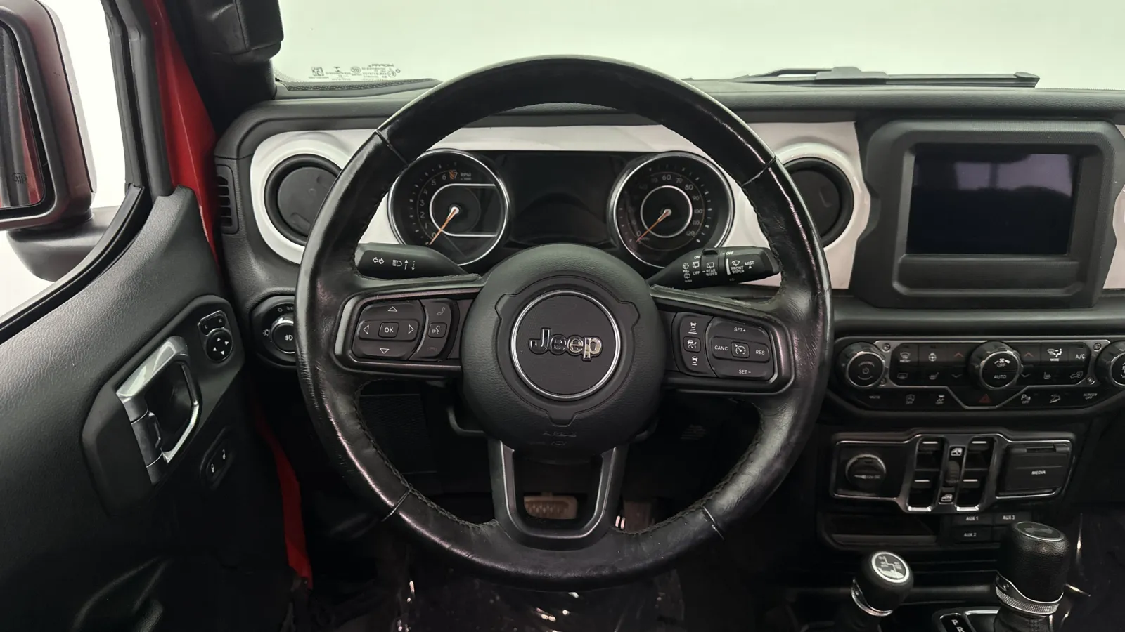 Jeep Wrangler photo 28