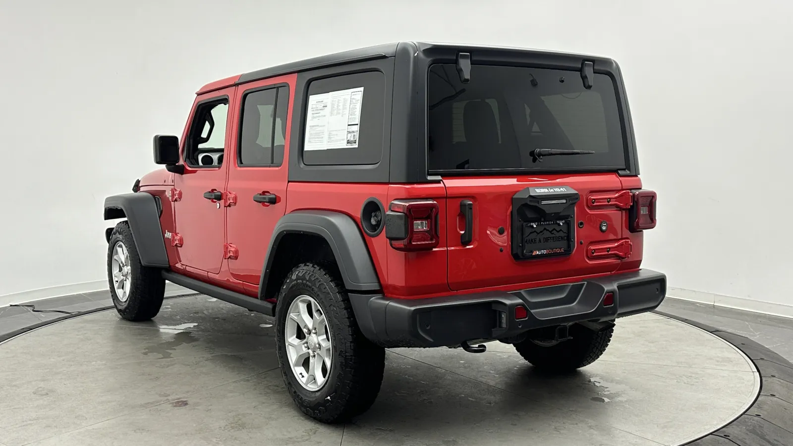 Jeep Wrangler photo 5
