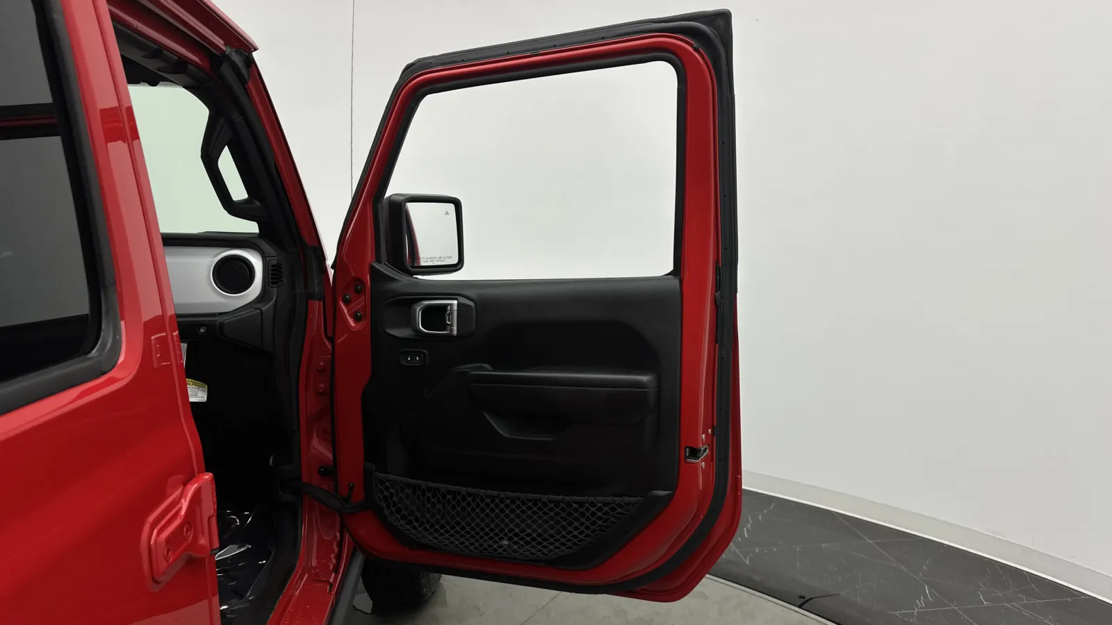 Jeep Wrangler photo 32