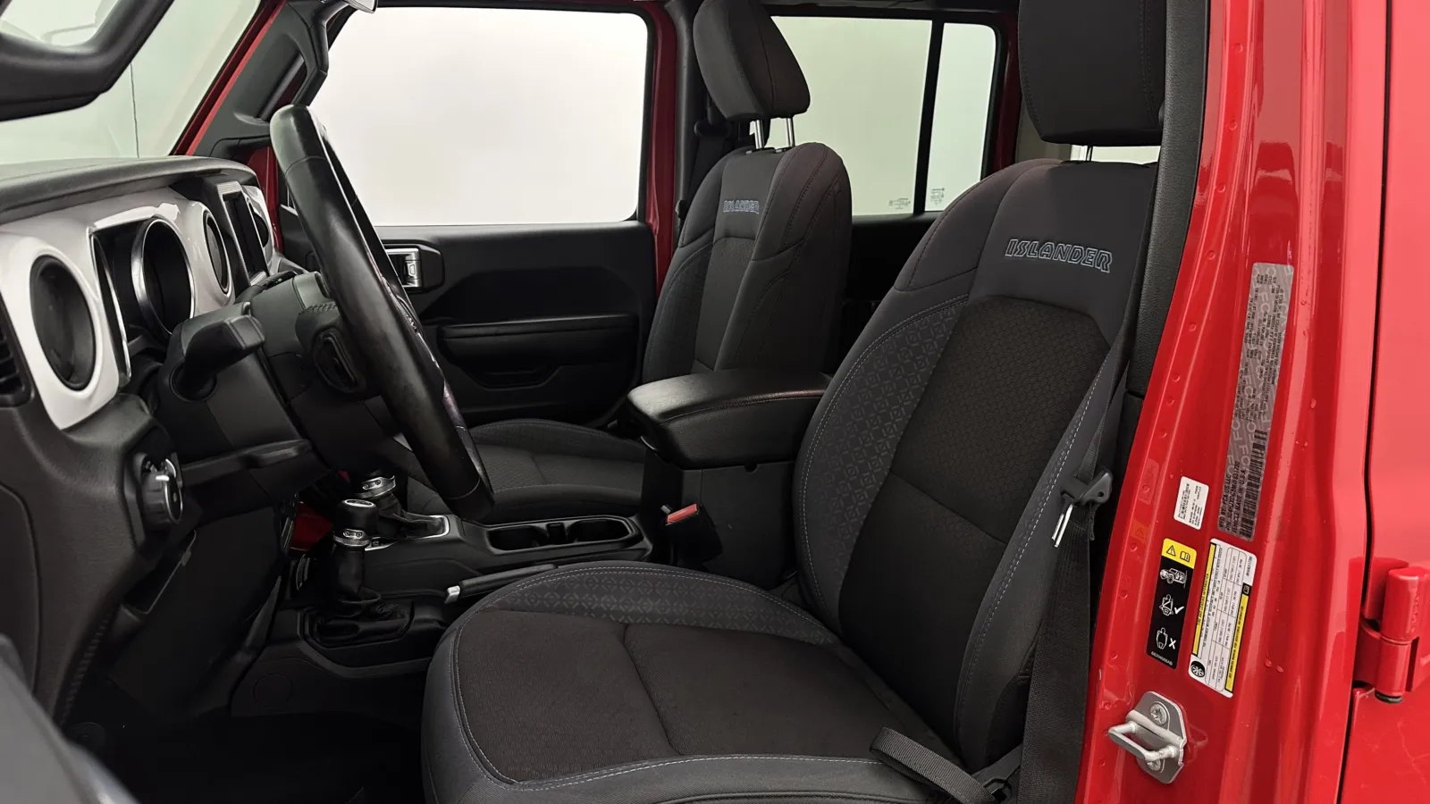 Jeep Wrangler photo 13