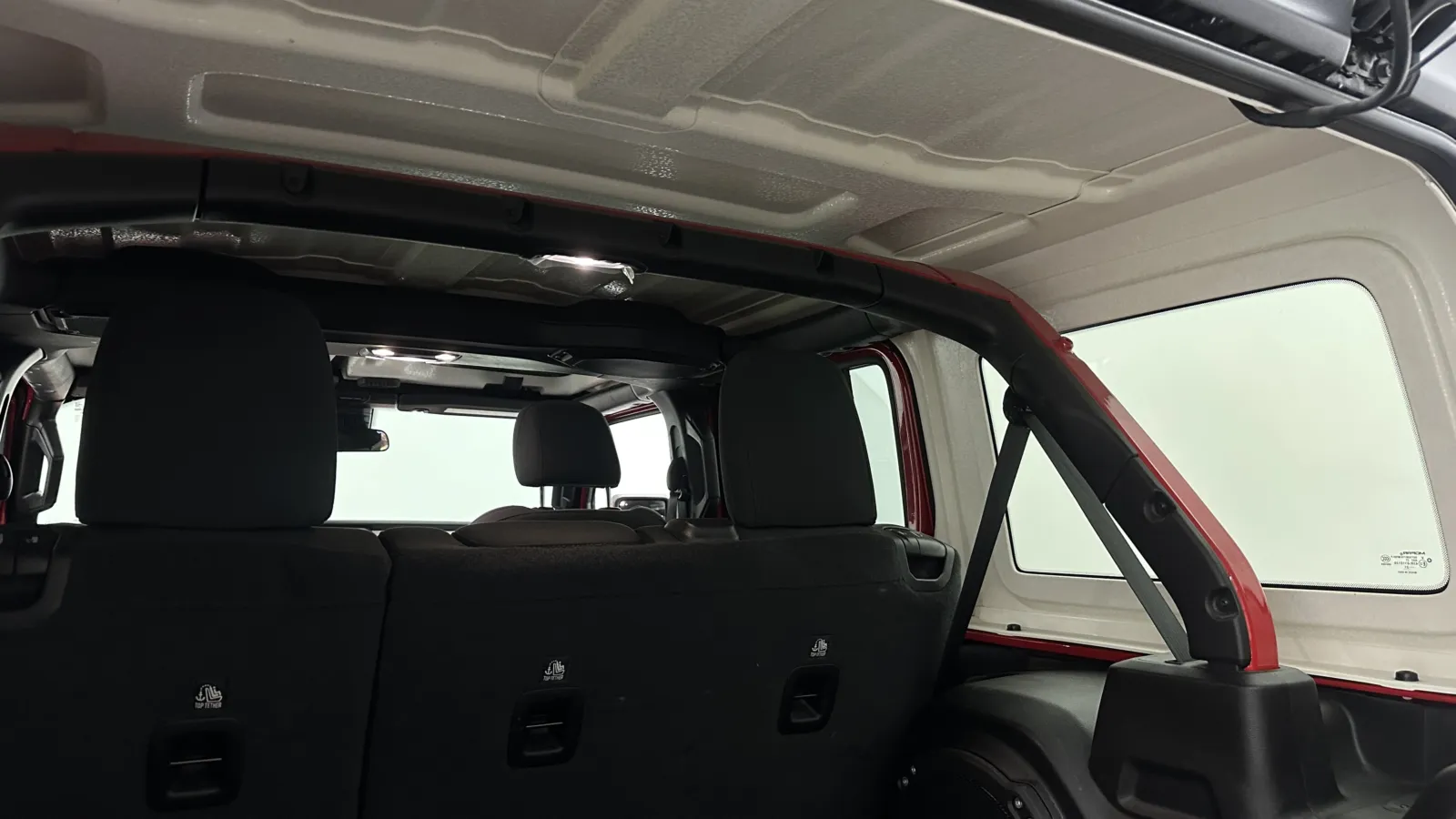 Jeep Wrangler photo 24