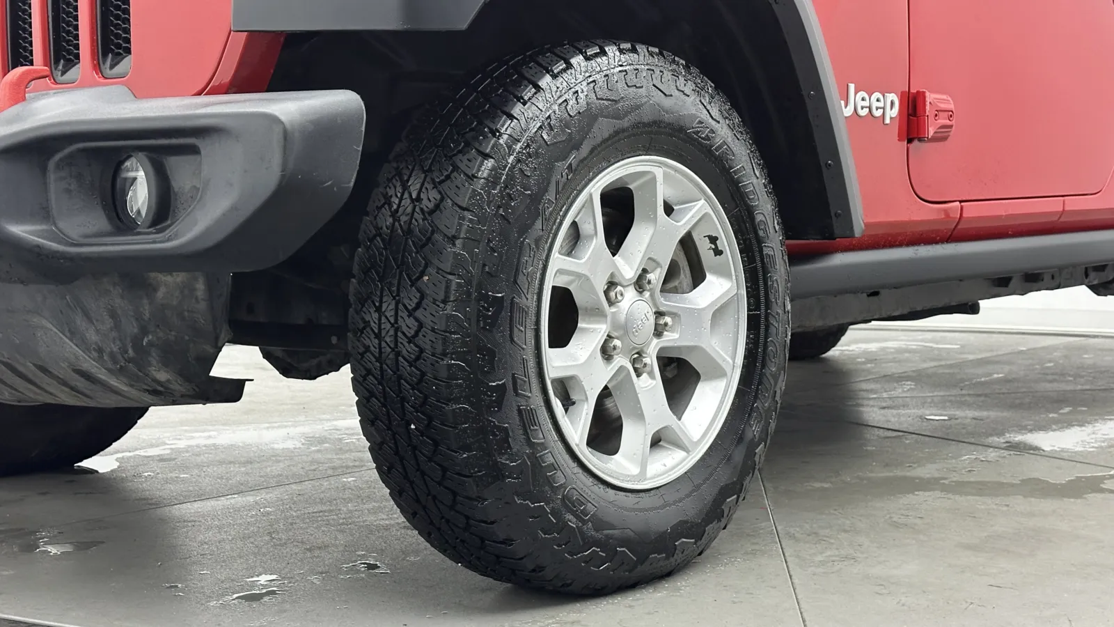 Jeep Wrangler photo 9