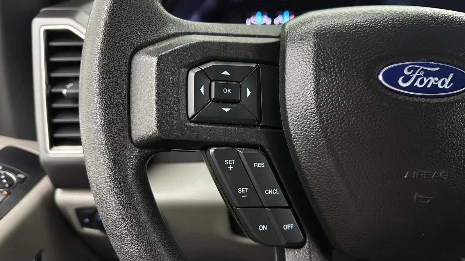 Ford F-250 photo 22