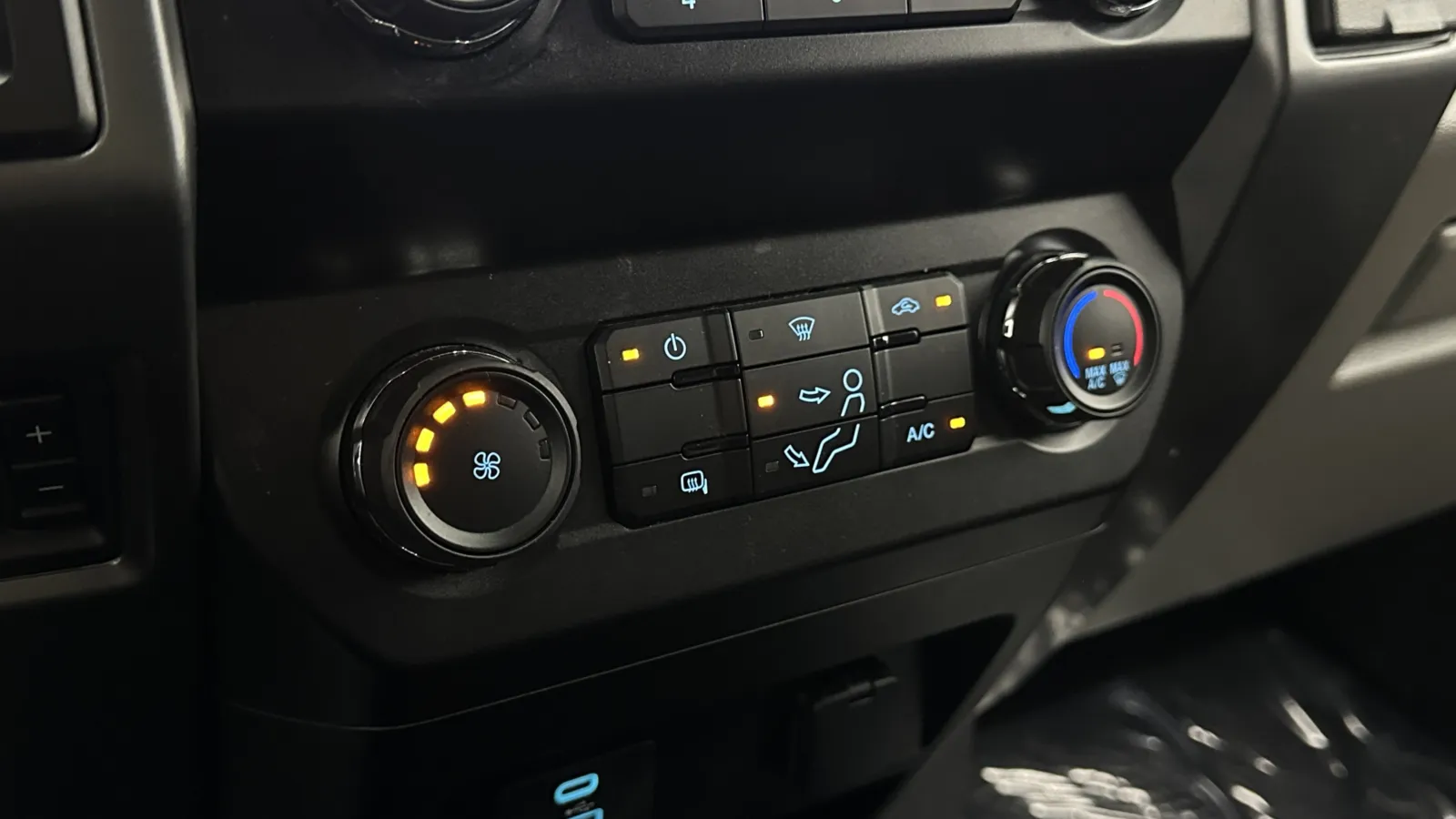 Ford F-250 photo 14