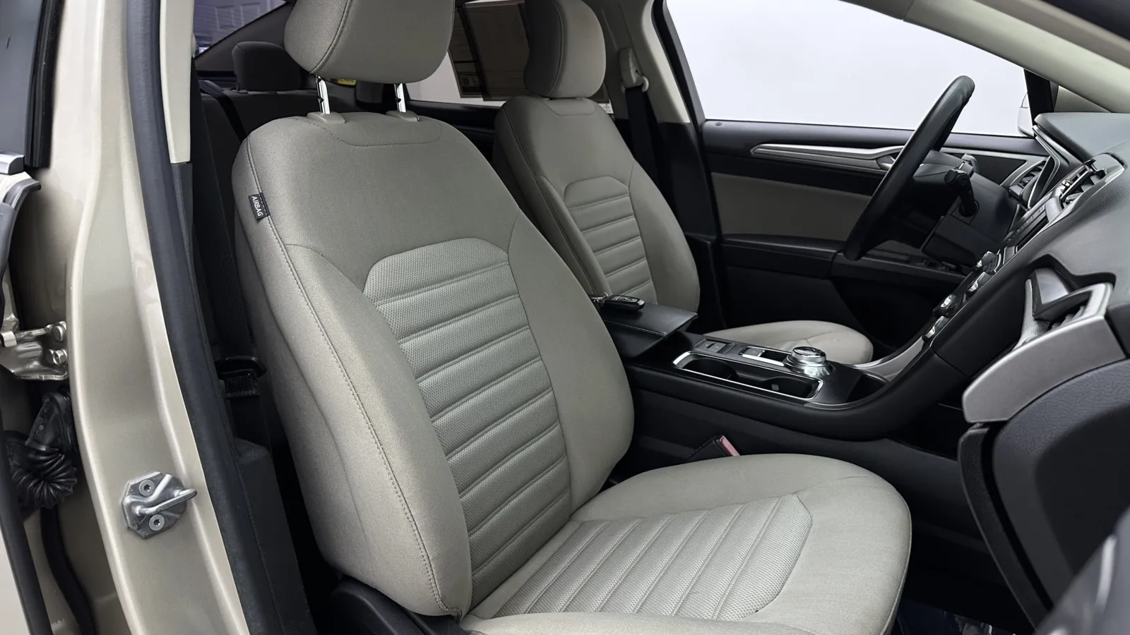 Ford Fusion photo 31