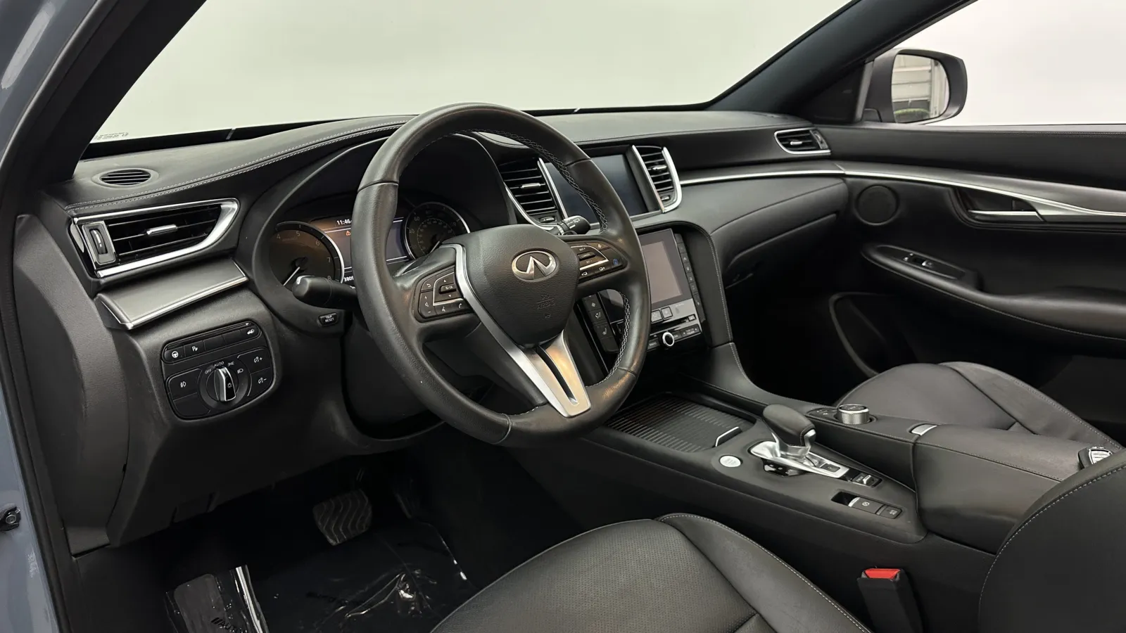 Infiniti QX55 photo 10