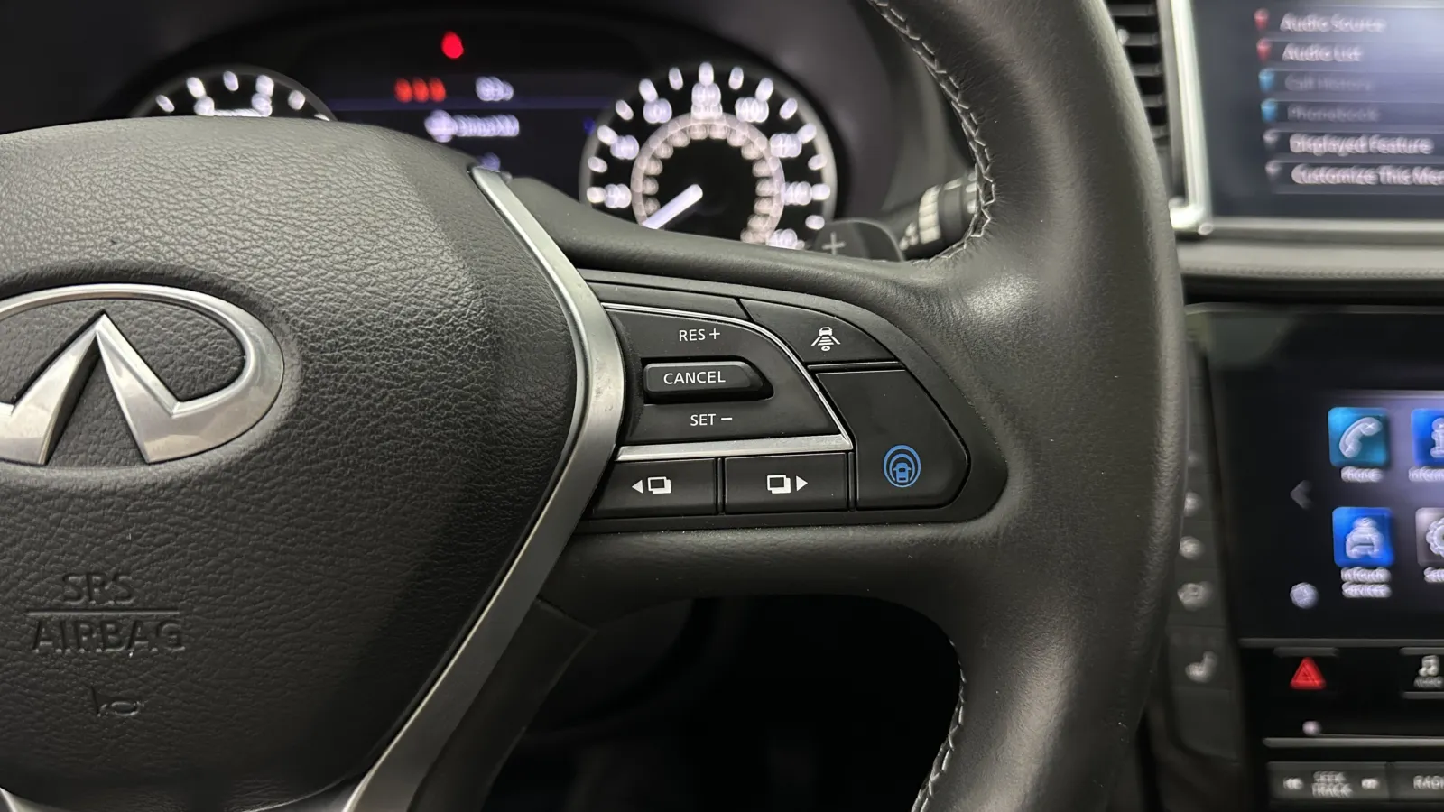 Infiniti QX55 photo 25