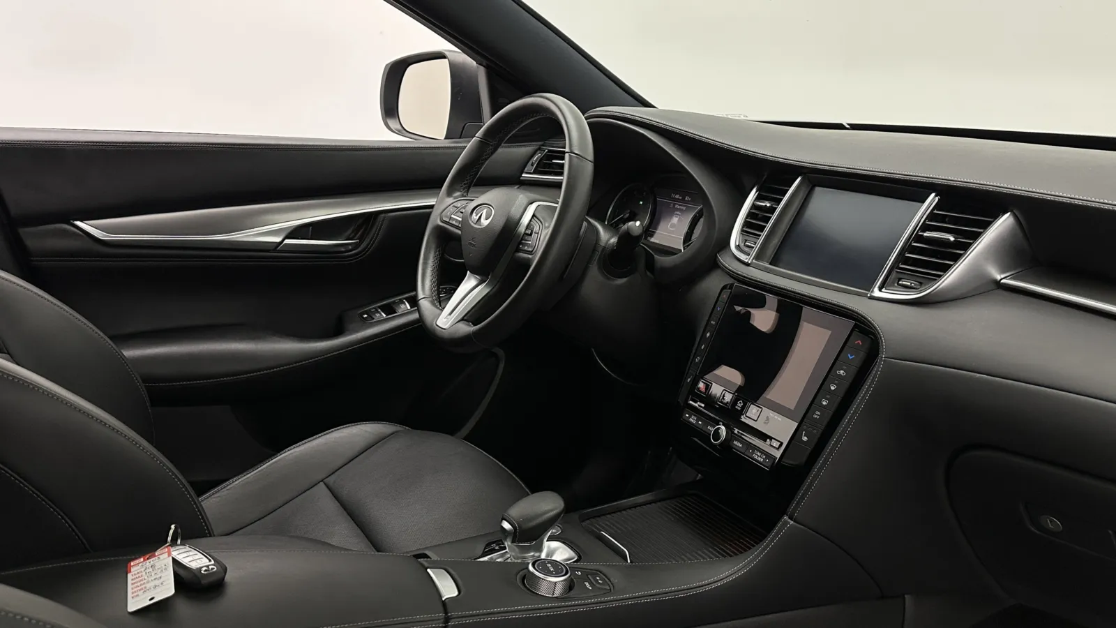 Infiniti QX55 photo 37