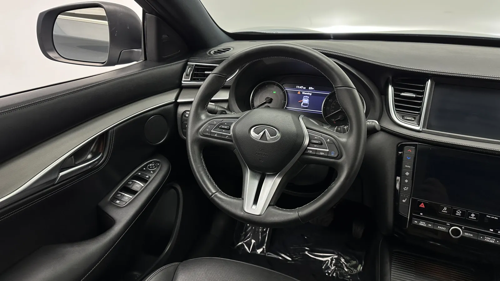 Infiniti QX55 photo 29