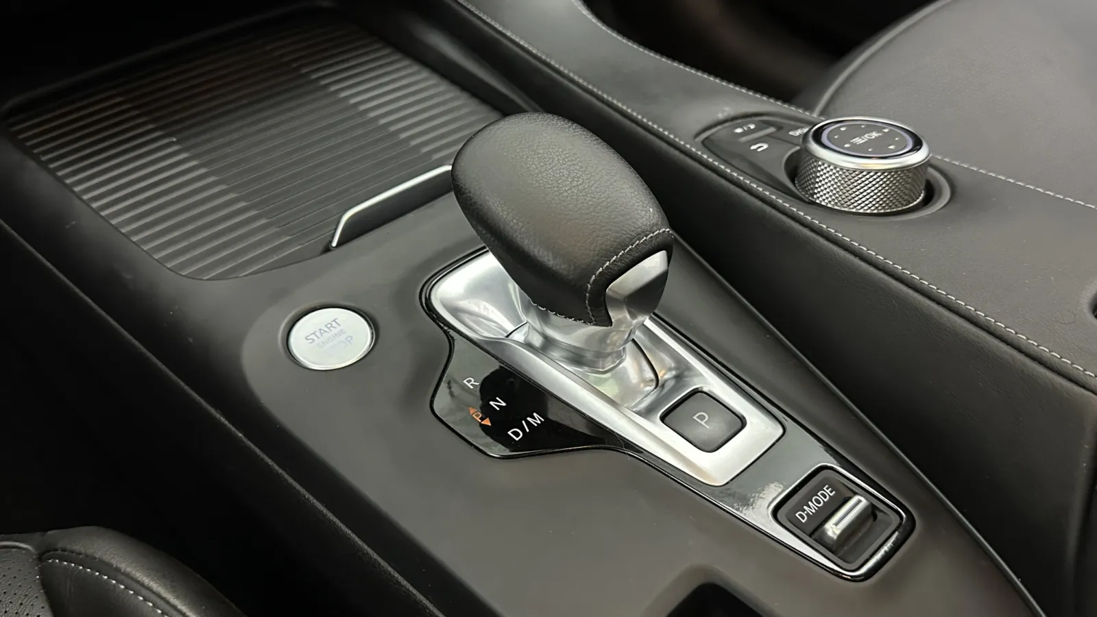 Infiniti QX55 photo 18