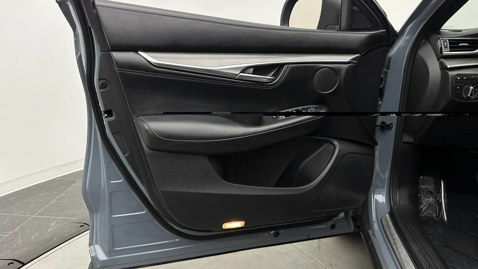 Infiniti QX55 photo 11