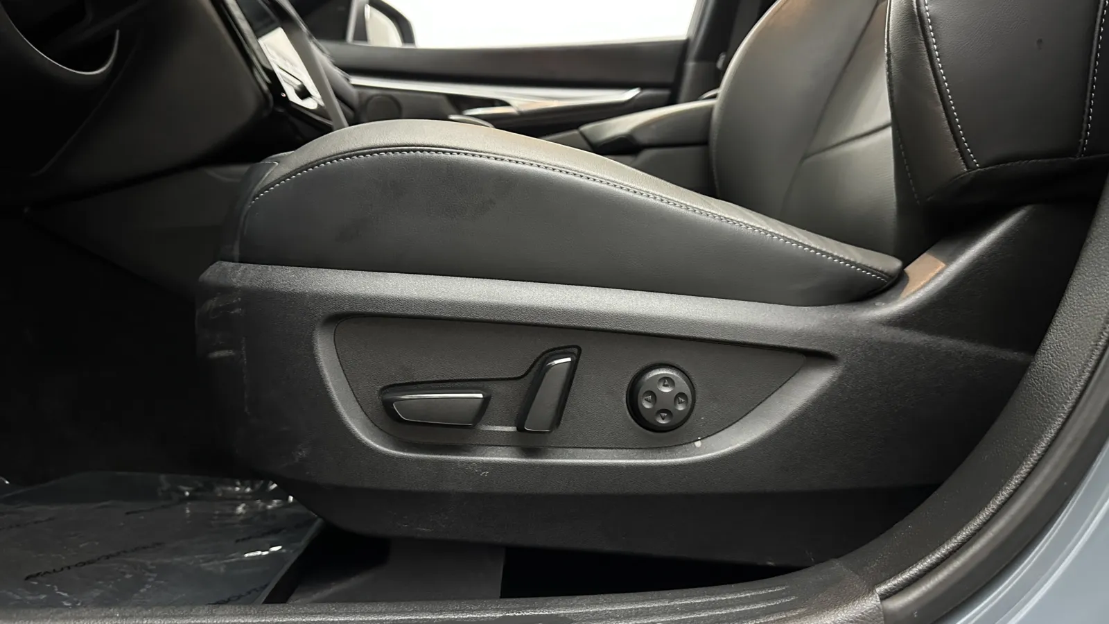 Infiniti QX55 photo 14