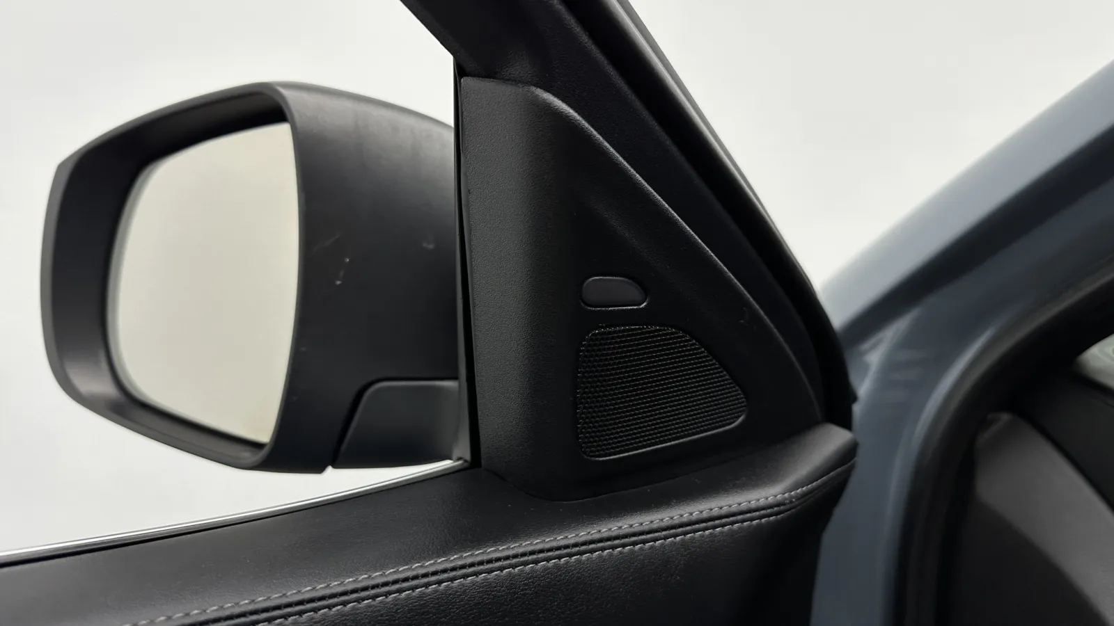 Infiniti QX55 photo 13