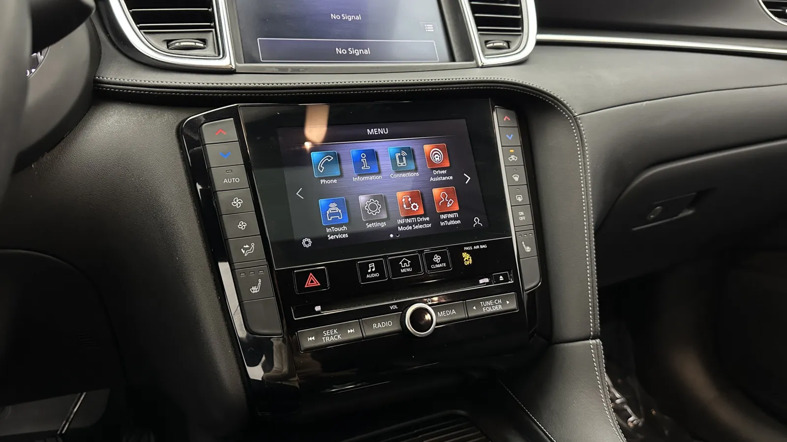 Infiniti QX55 photo 21