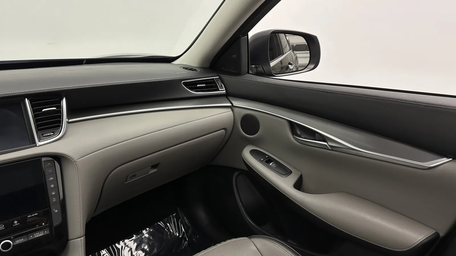 Infiniti QX50 photo 31