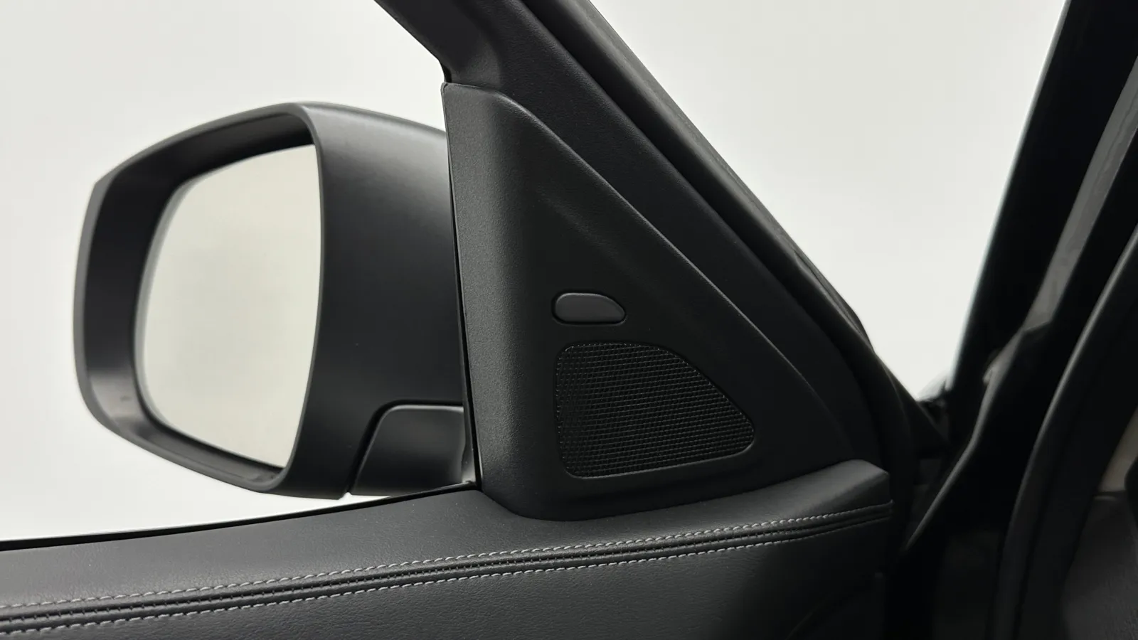 Infiniti QX50 photo 25