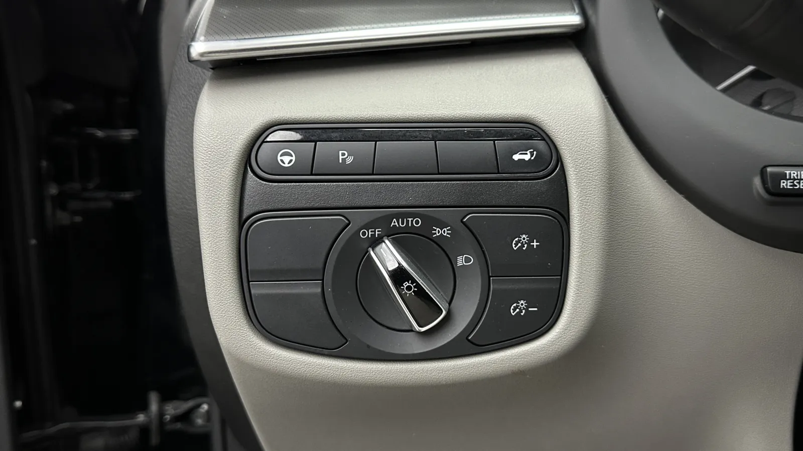 Infiniti QX50 photo 17