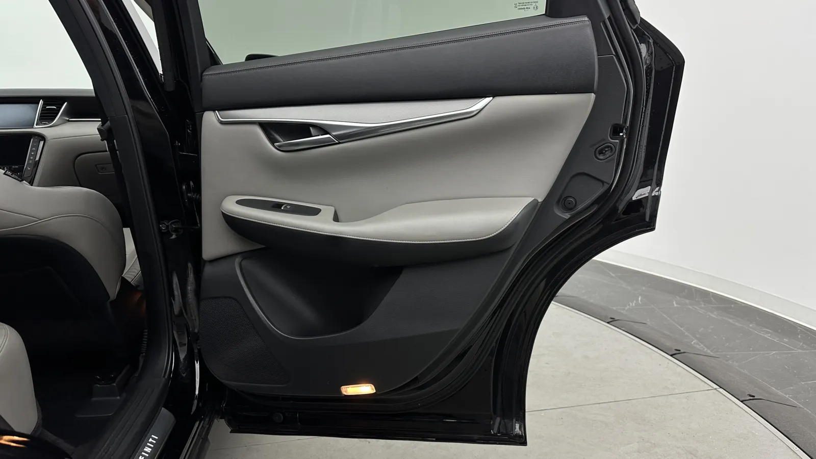 Infiniti QX50 photo 34