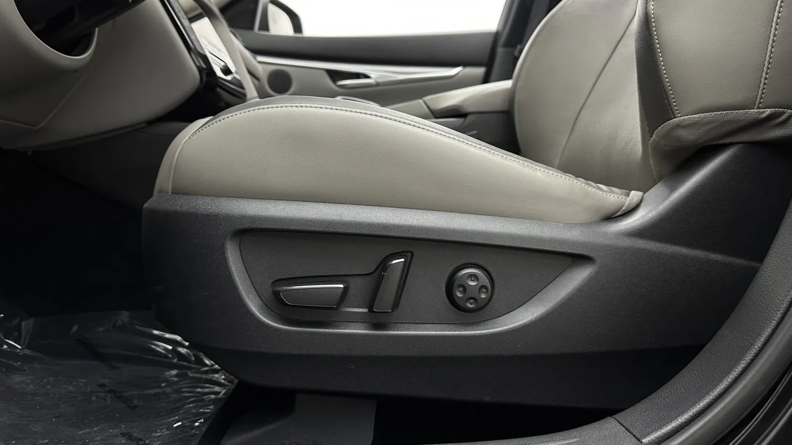 Infiniti QX50 photo 15