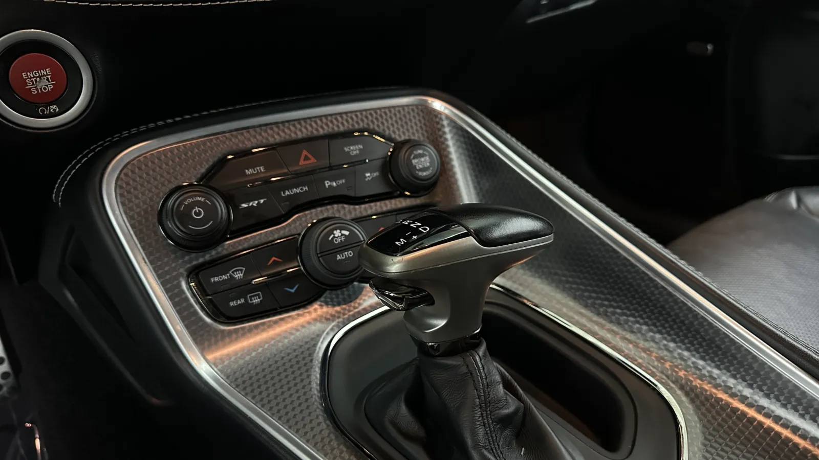 Dodge Challenger photo 20