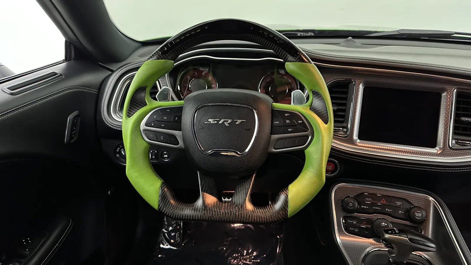 Dodge Challenger photo 33