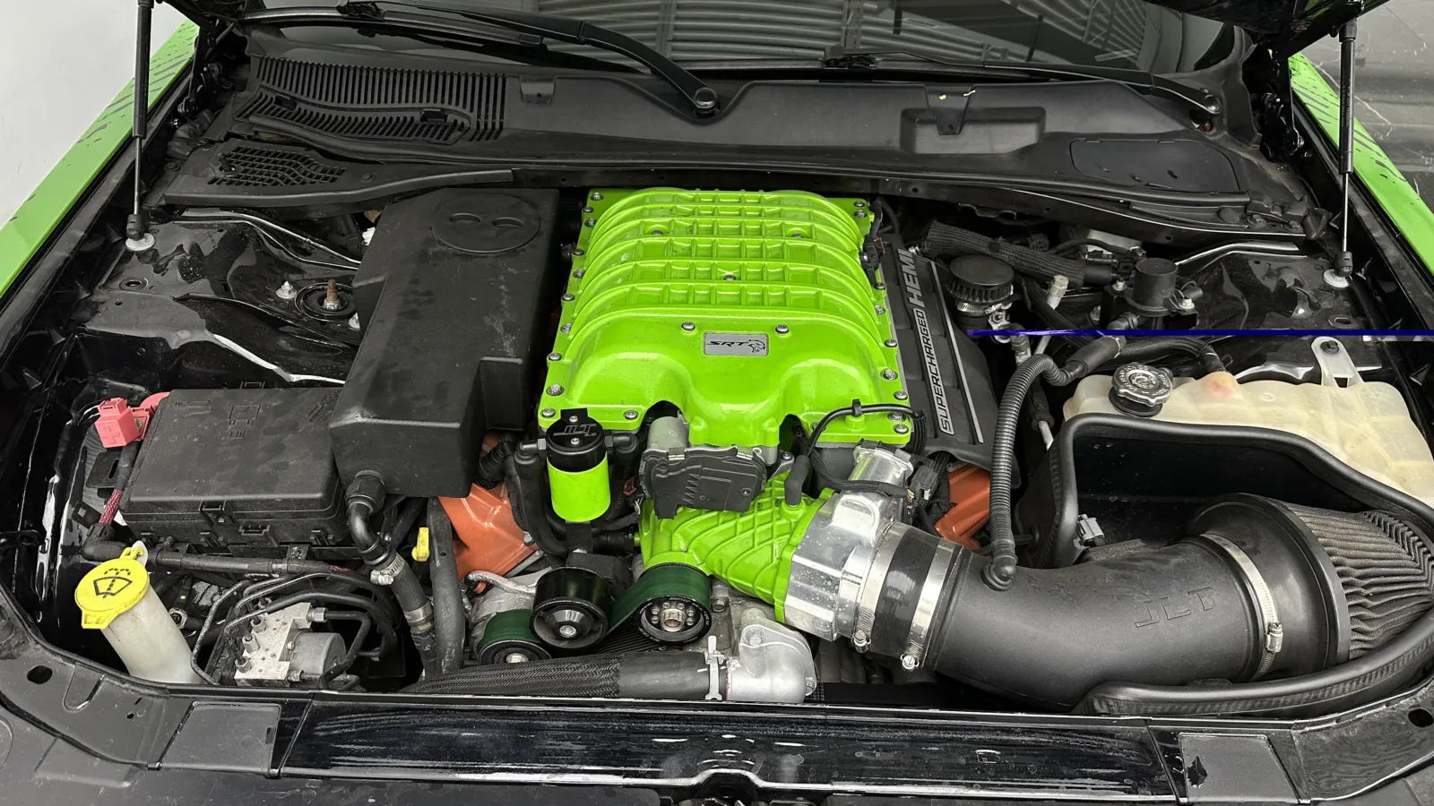 Dodge Challenger photo 35
