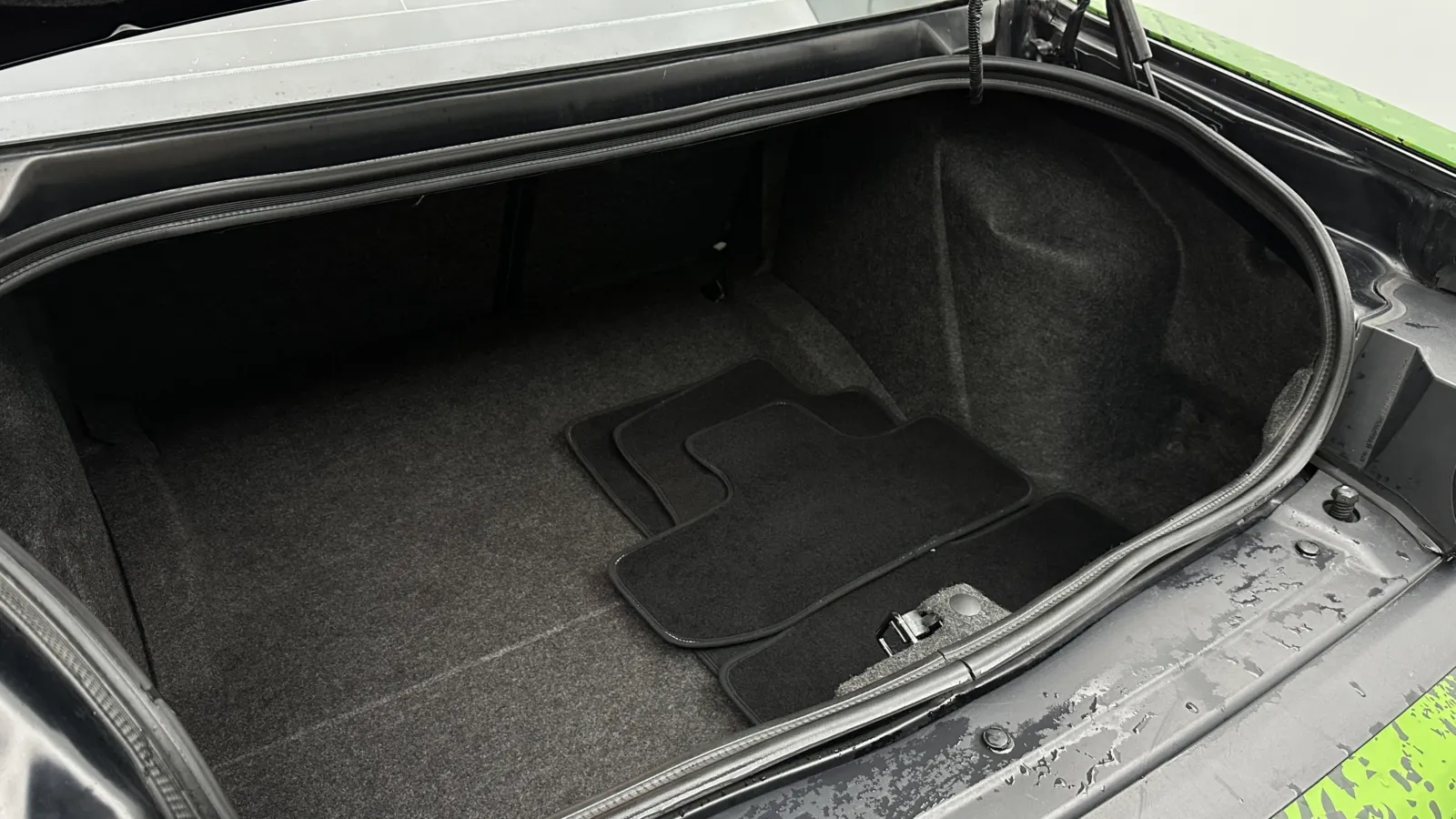 Dodge Challenger photo 28