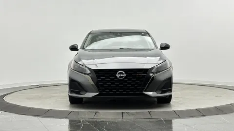 Photos of 2023 Nissan Altima 2.5 SR for sale in Jacksonville, FL at Auto Boutique Florida
