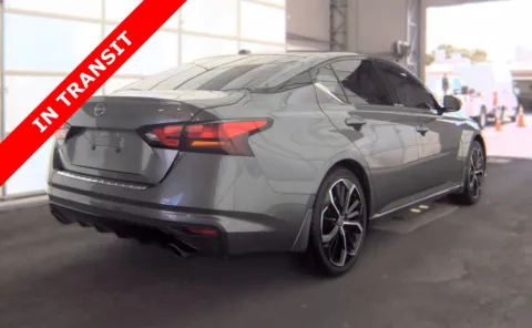 More photos of 2023 Nissan Altima 2.5 SR at Auto Boutique Florida, FL
