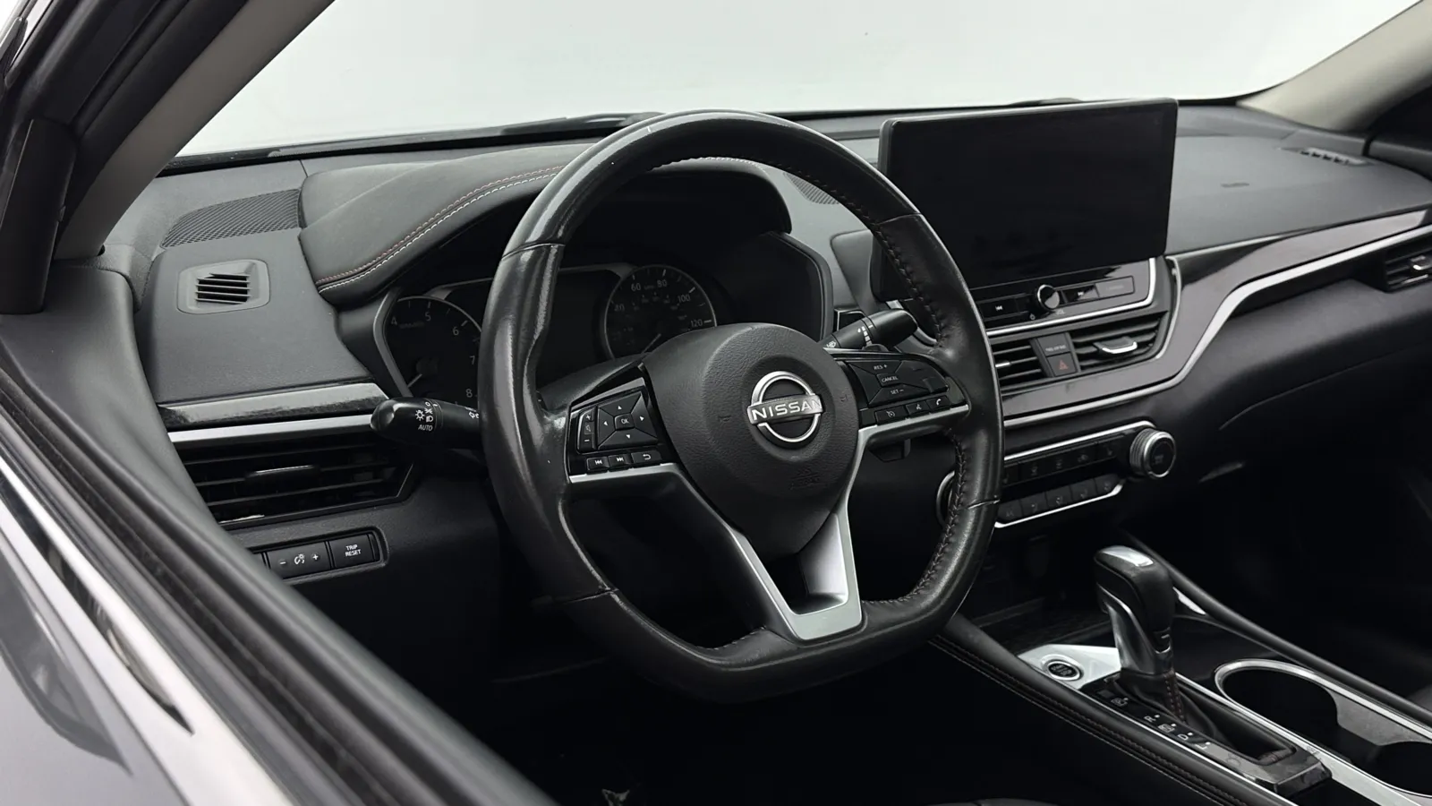 Nissan Altima photo 9