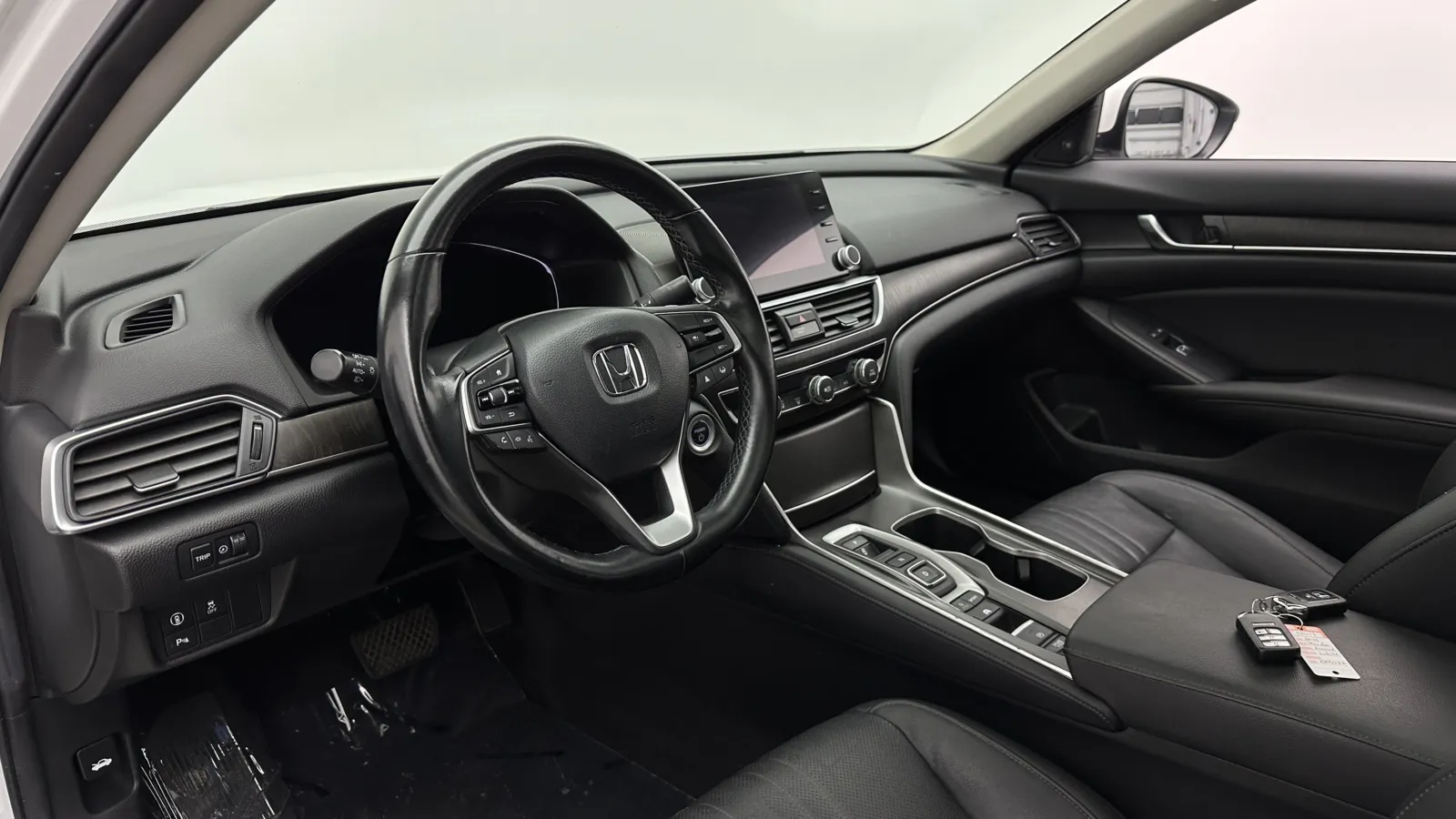 Honda Accord photo 11