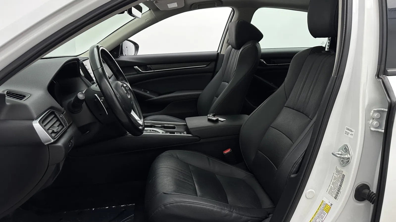 Honda Accord photo 16