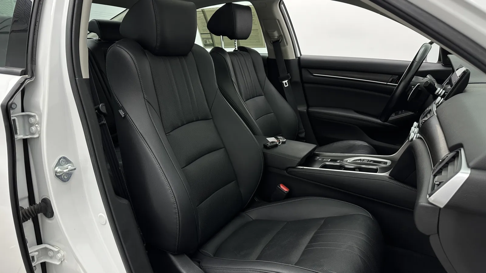 Honda Accord photo 37