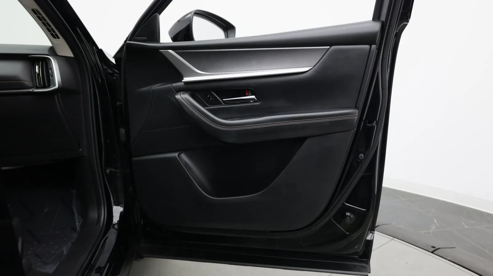 Mazda CX-90 photo 37