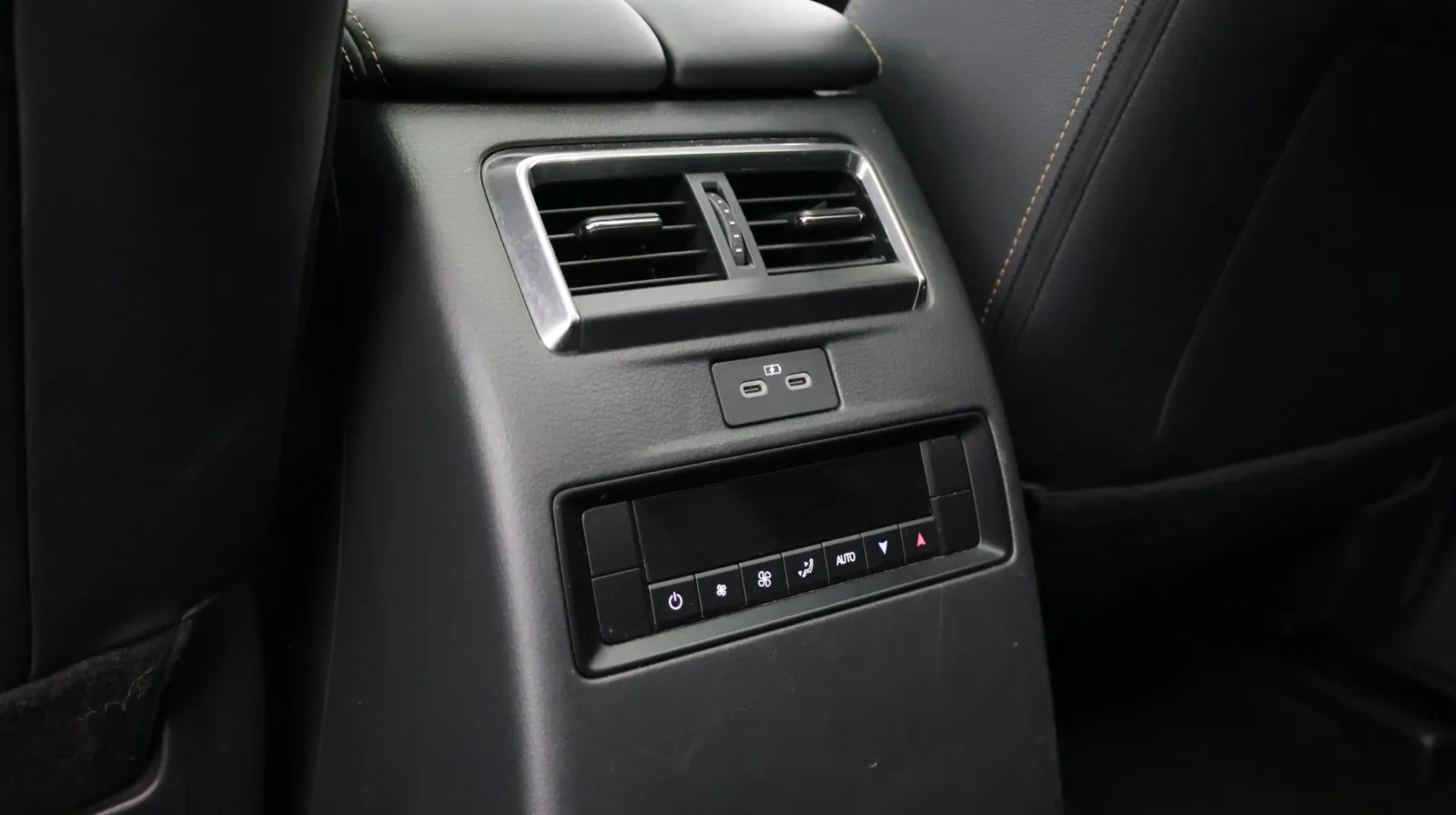 Mazda CX-90 photo 26