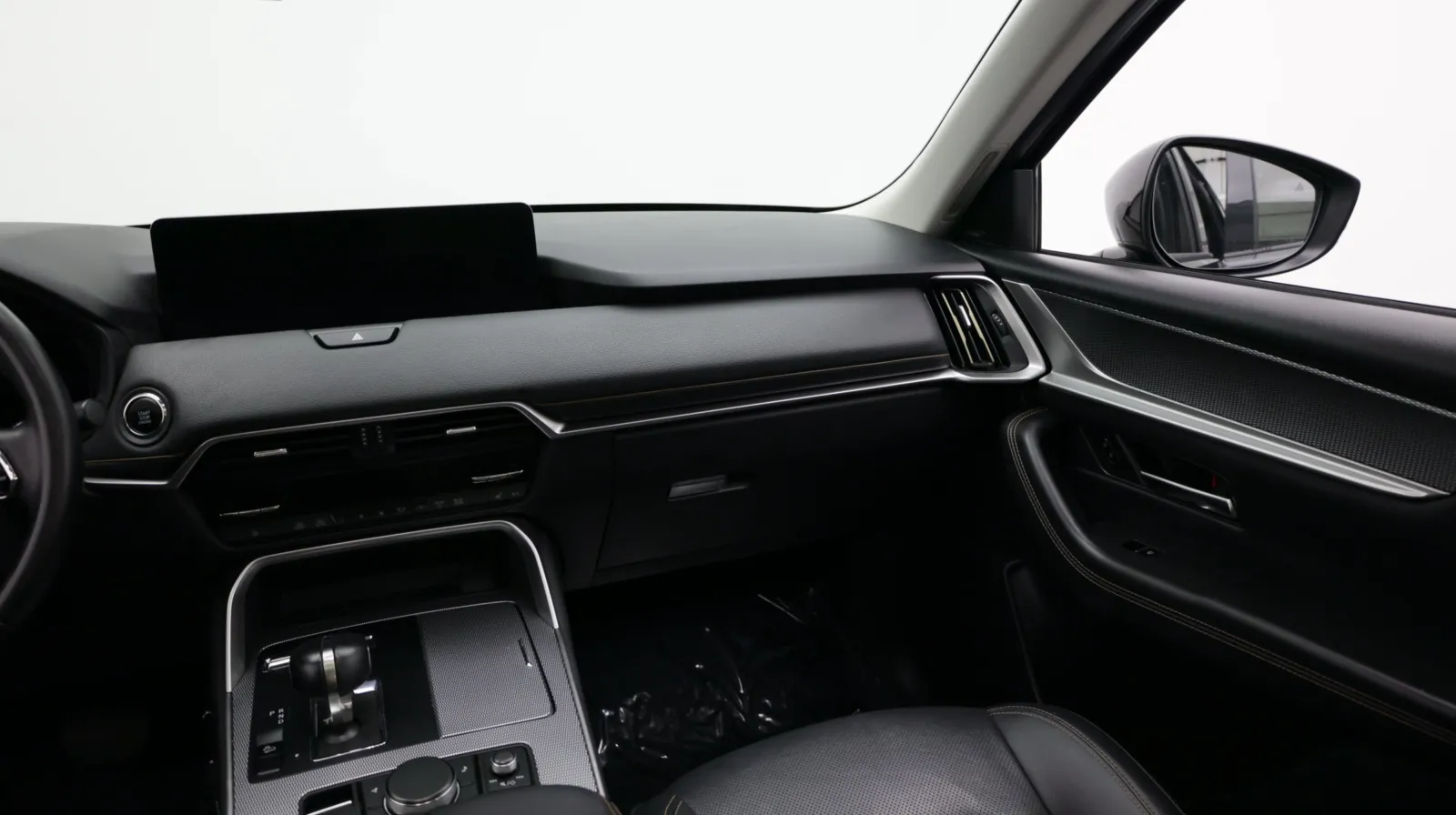 Mazda CX-90 photo 35