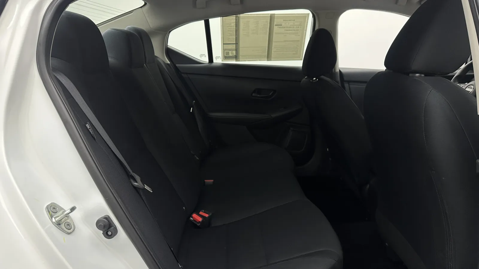 Nissan Sentra photo 30