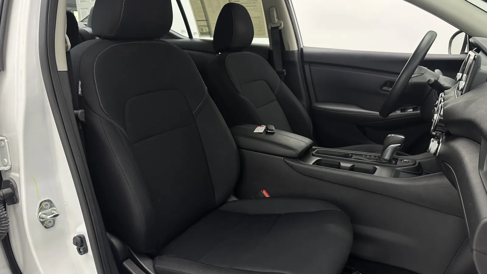Nissan Sentra photo 33