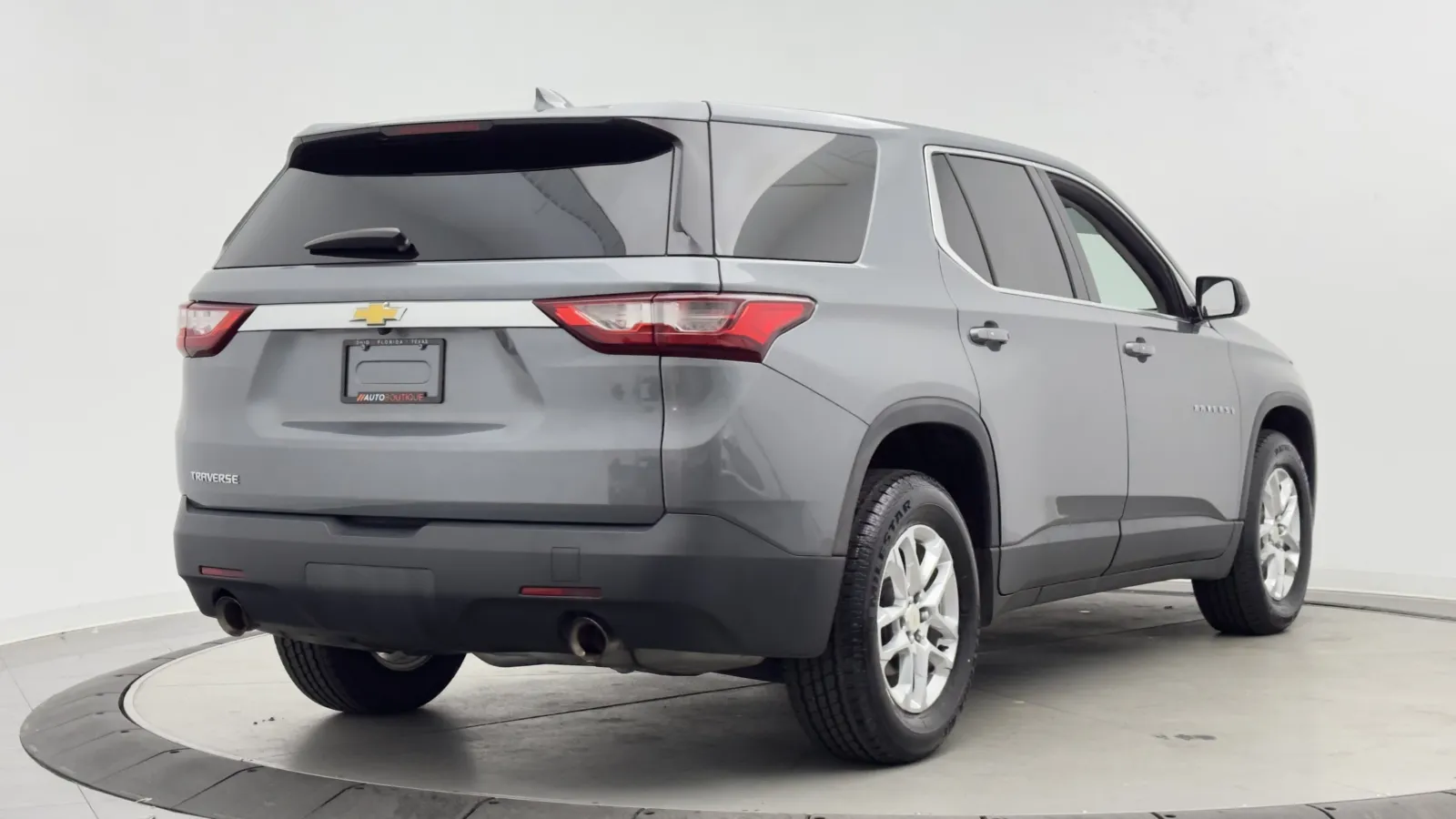 Chevrolet Traverse photo 7