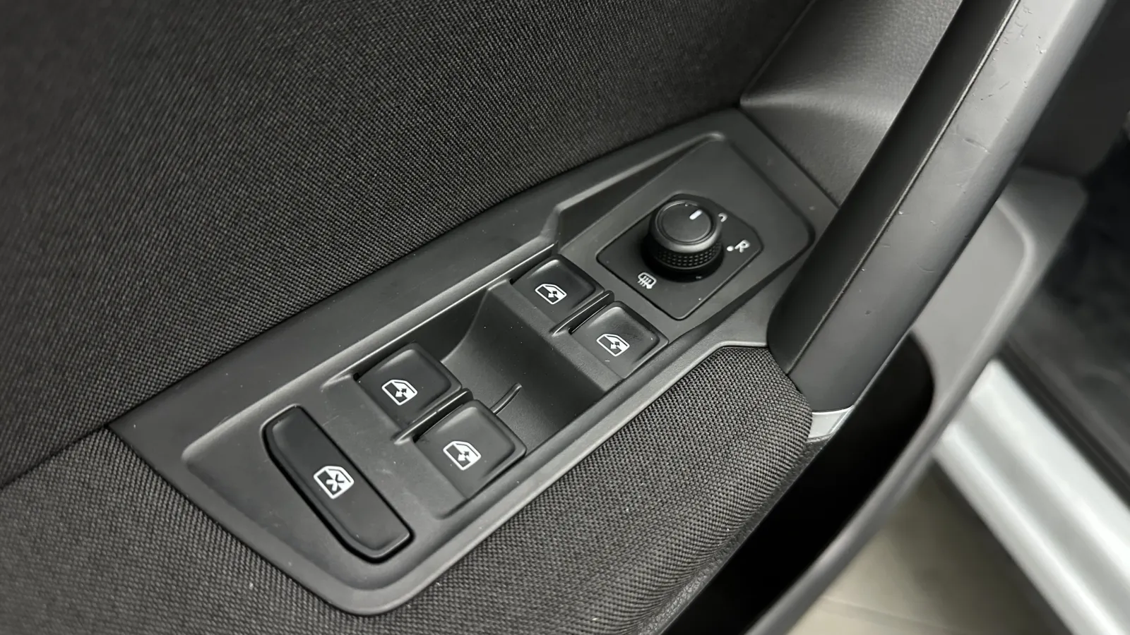 Volkswagen Tiguan photo 12