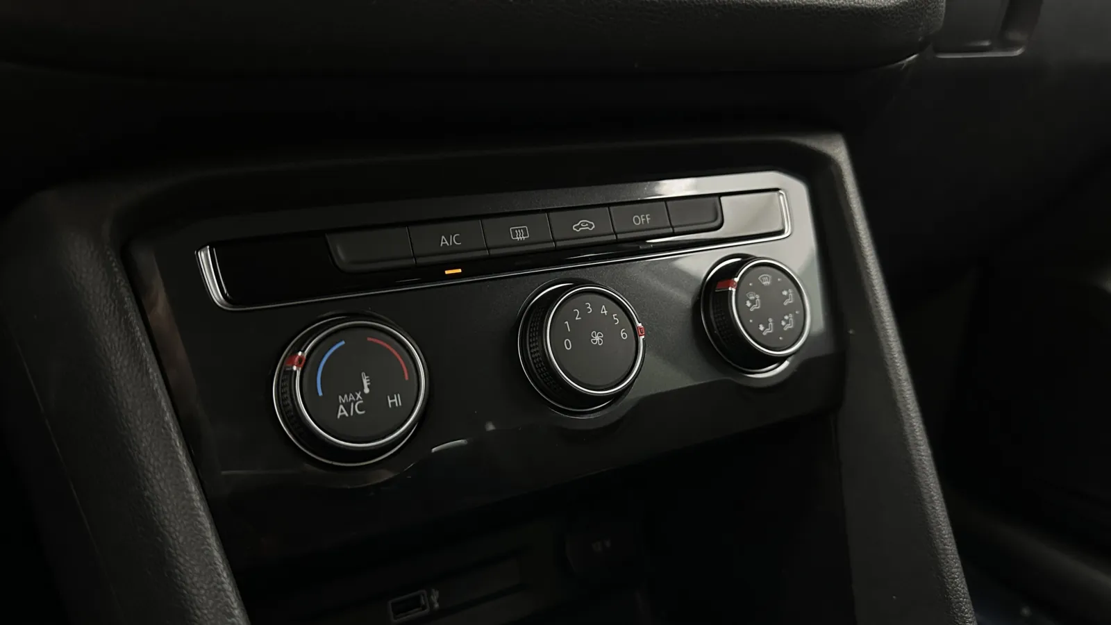 Volkswagen Tiguan photo 15